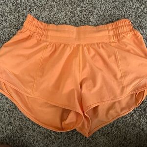 Lululemon hottie hots